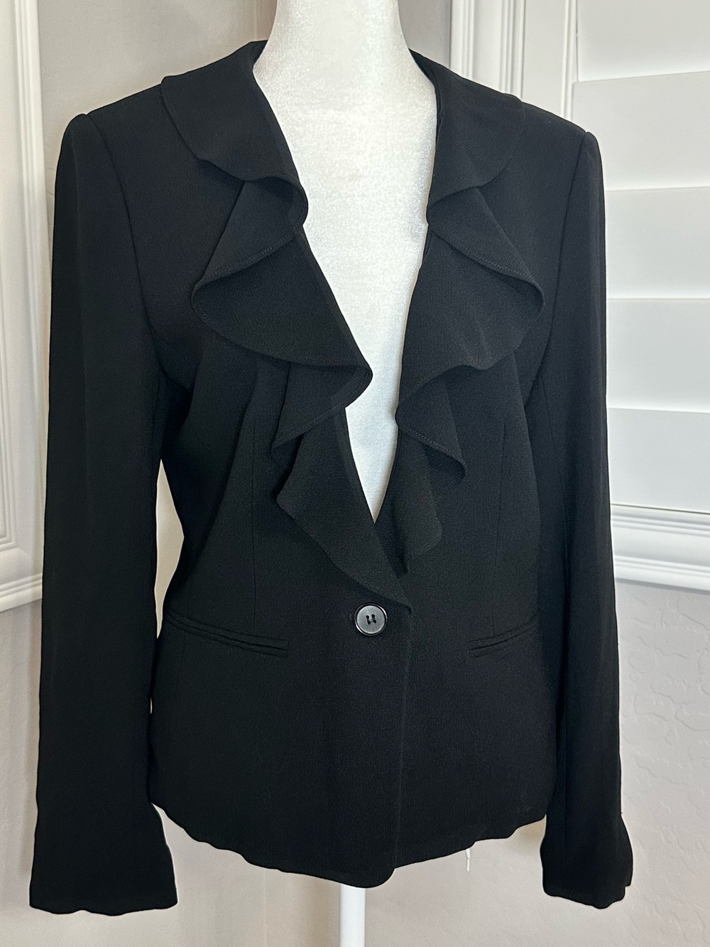Bundle 3/$33 Peter Nygard Black Ruffle-Front Blazer